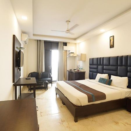 Park Studio Dlf Phase 2, Cyber City, Gurgaon Exterior photo